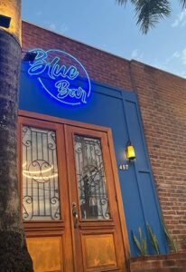 create your own custom neon signs