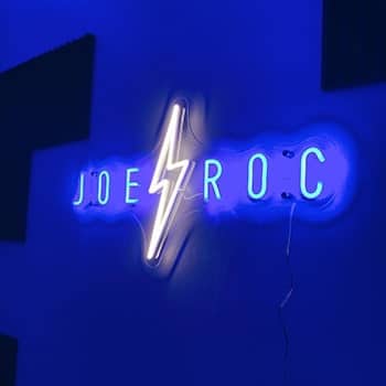 custom-neon-signs-min